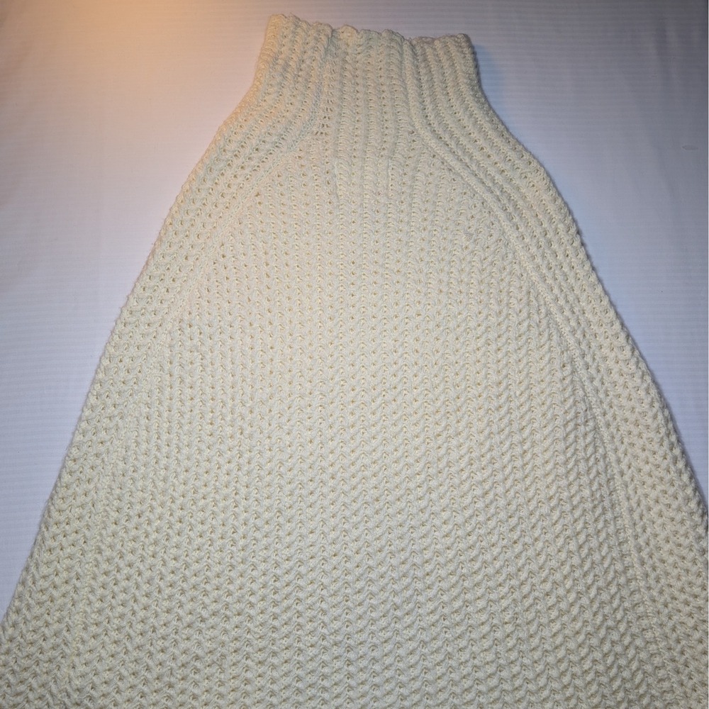 Anthropologie Knit Poncho Sweater Cream Textured One Size Cozy‎ Minimal